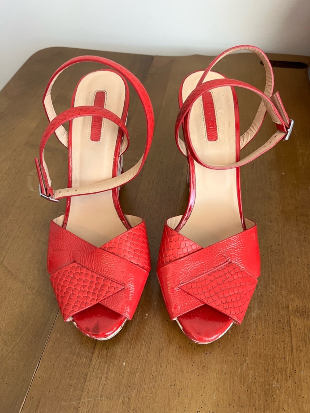 Longchamp‎ Red Textured Open-Toe Ankle Strap Heels Size 7.5 (38) - Picture 2 of 6